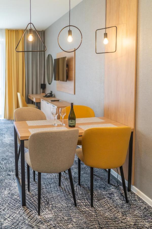 Lux apartmán v hoteli Akvamarín Bešenová Besenova Exterior foto